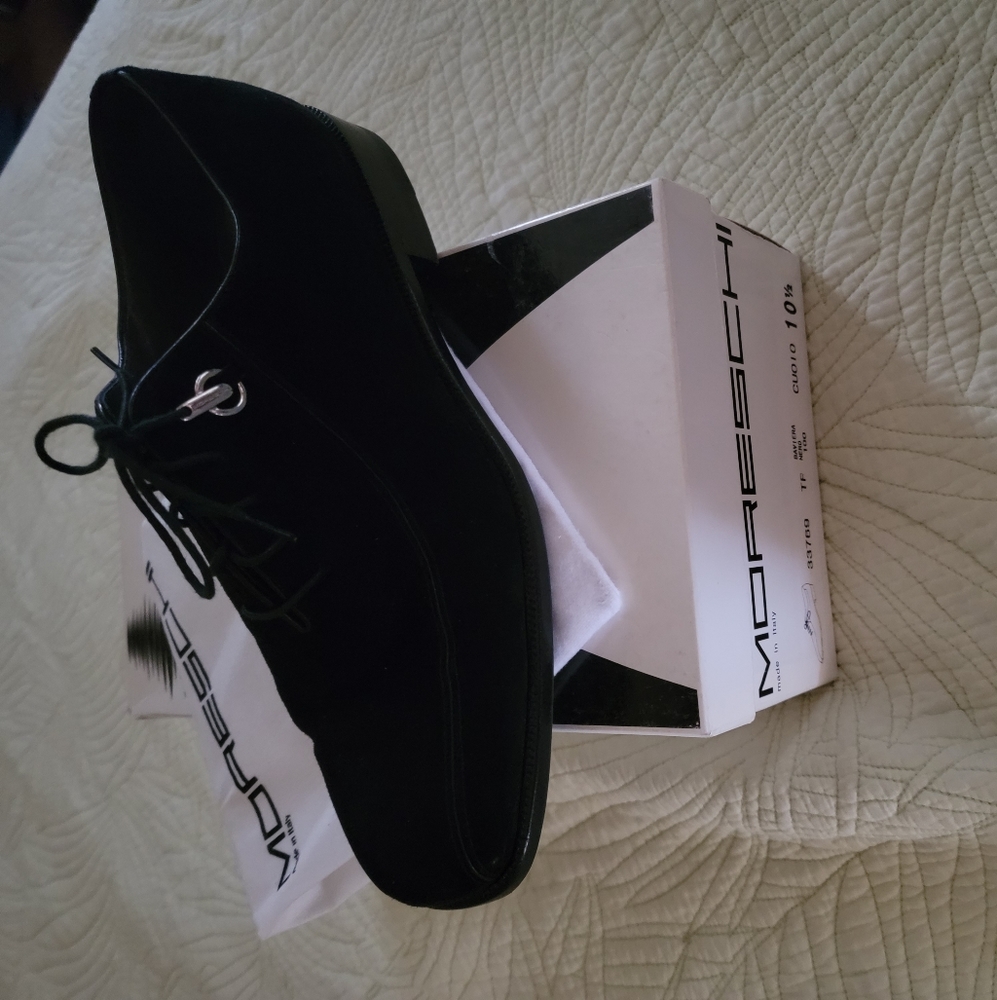 Shoes - Picture 2 of 3